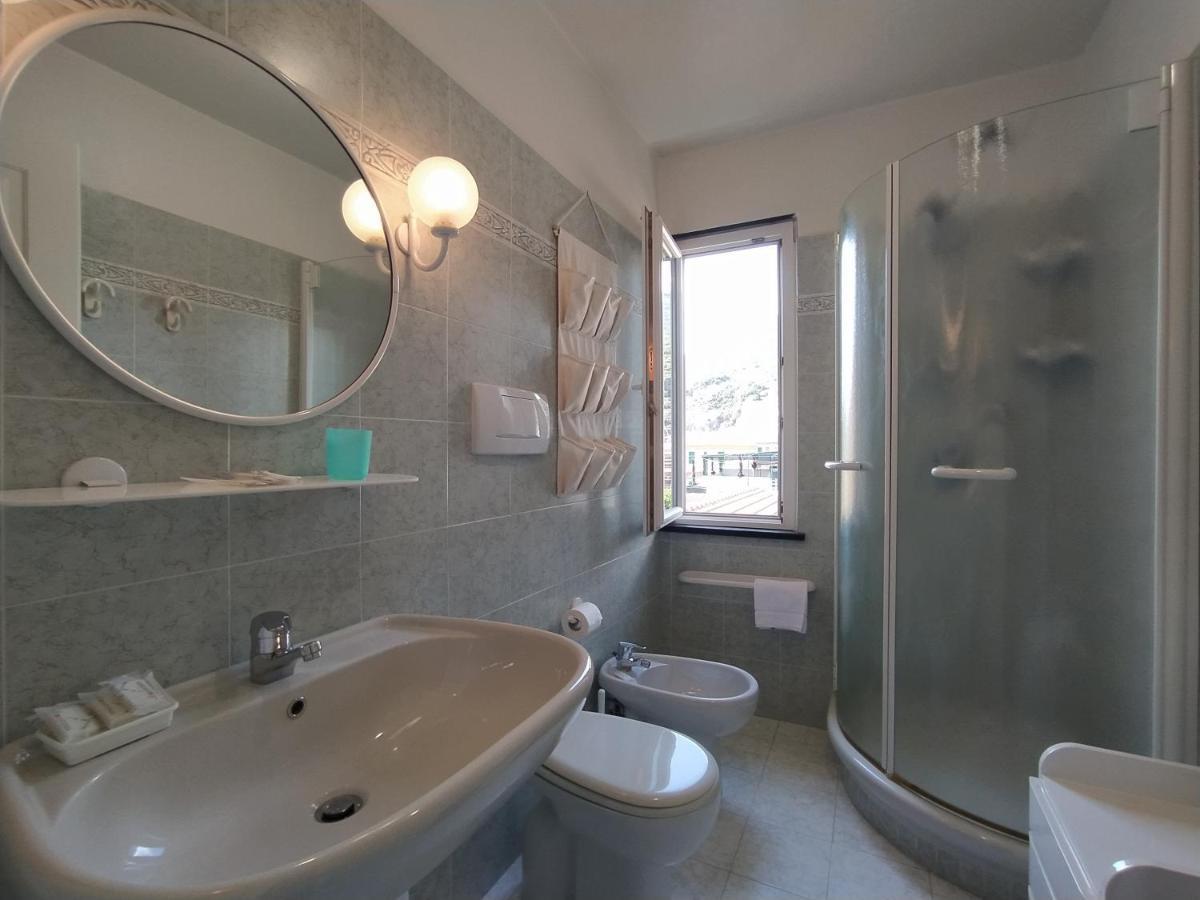 Monia House Sea View Apartment Levanto Exterior photo